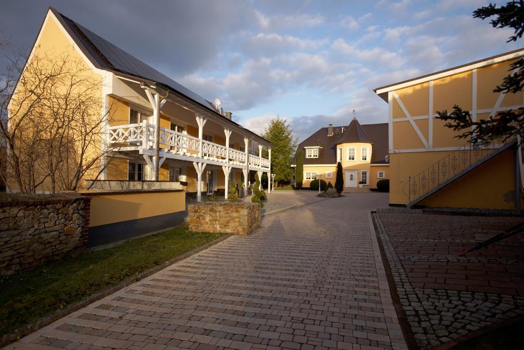 Ferienhof Elbaue Schonebeck  Ngoại thất bức ảnh